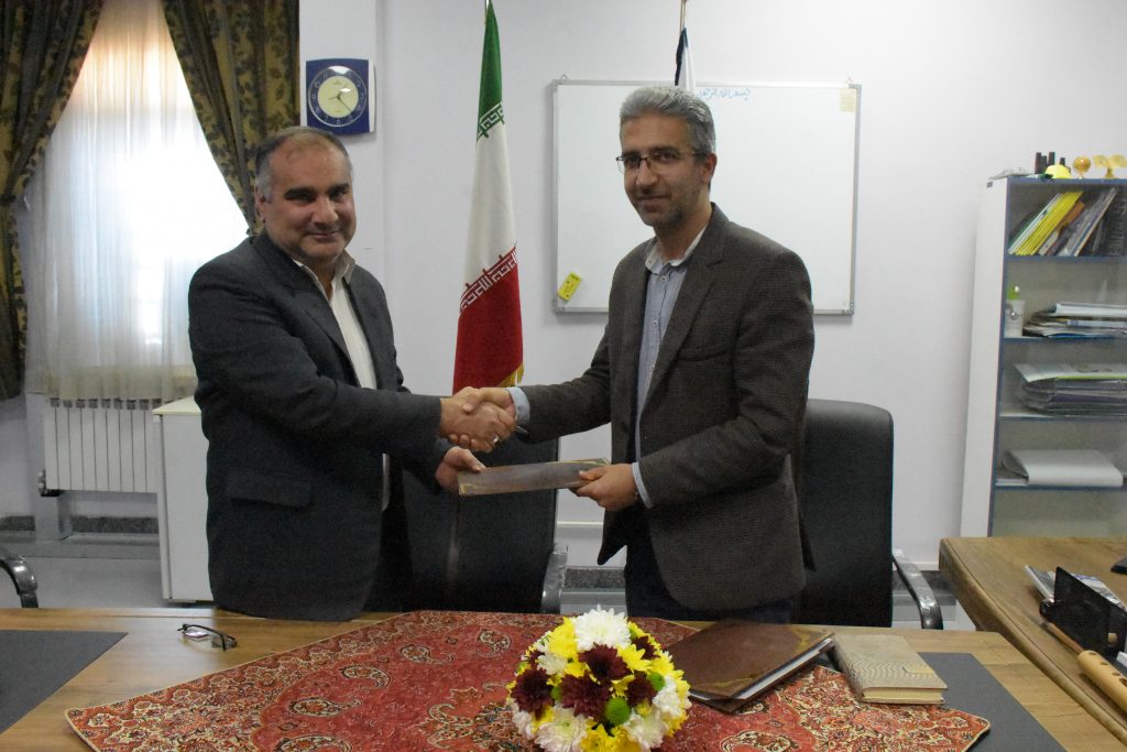 امضا تفاهم نامه همکاری سازمان بسیج علمی پژوهشی و موسسه زند